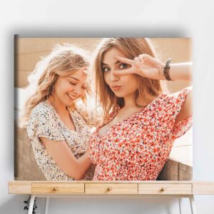 Tablou personalizat canvas cu o poză preferată – cadou sentimental și decor memorabil